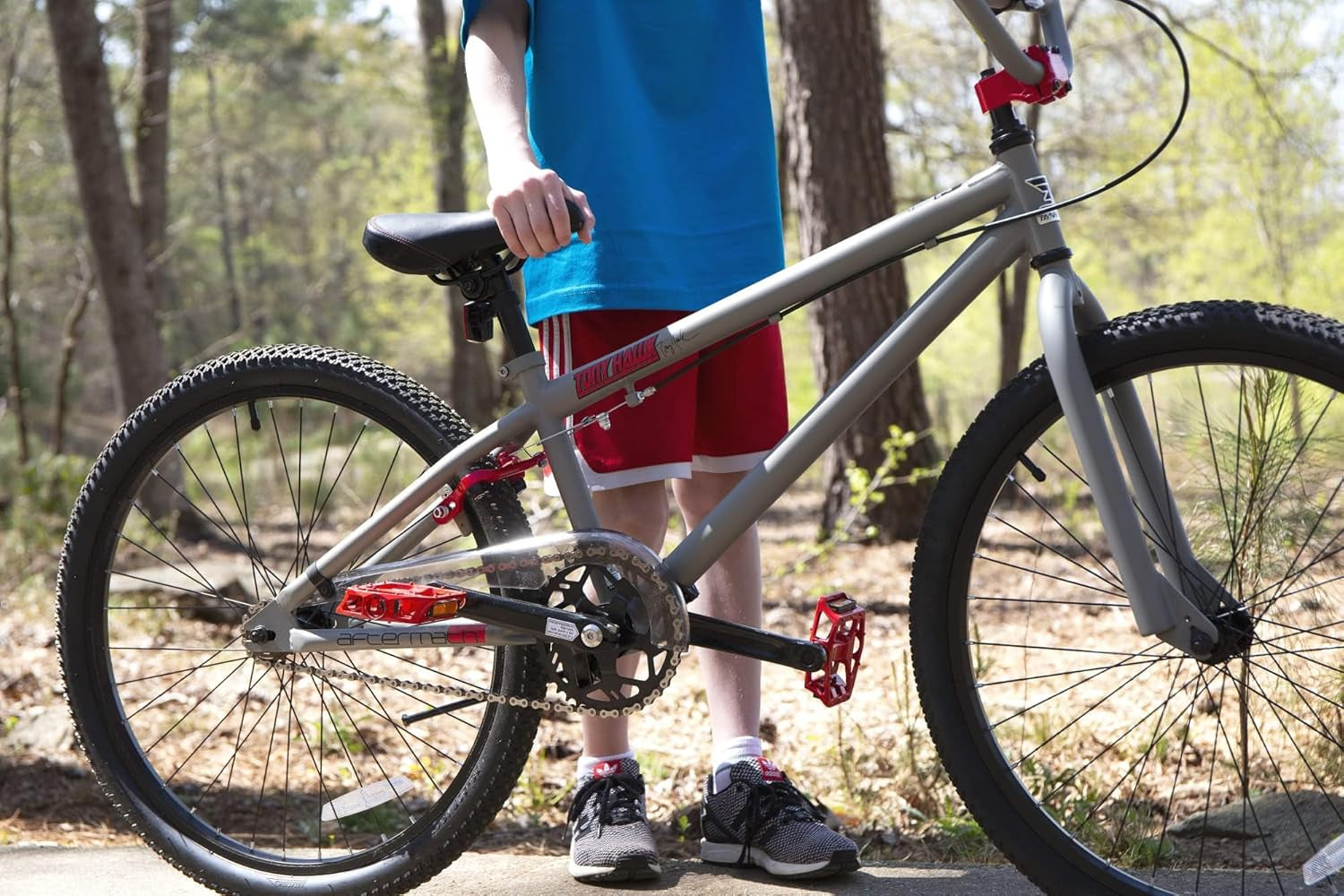 Tony Hawk 18-24 Inch Bike High-Performance & Durable, Perfect for Kids & Teens Learning BMX Tricks, Sturdy, Easy to Assemble, Ideal for Young Riders & Aspiring BMX Enthusiasts