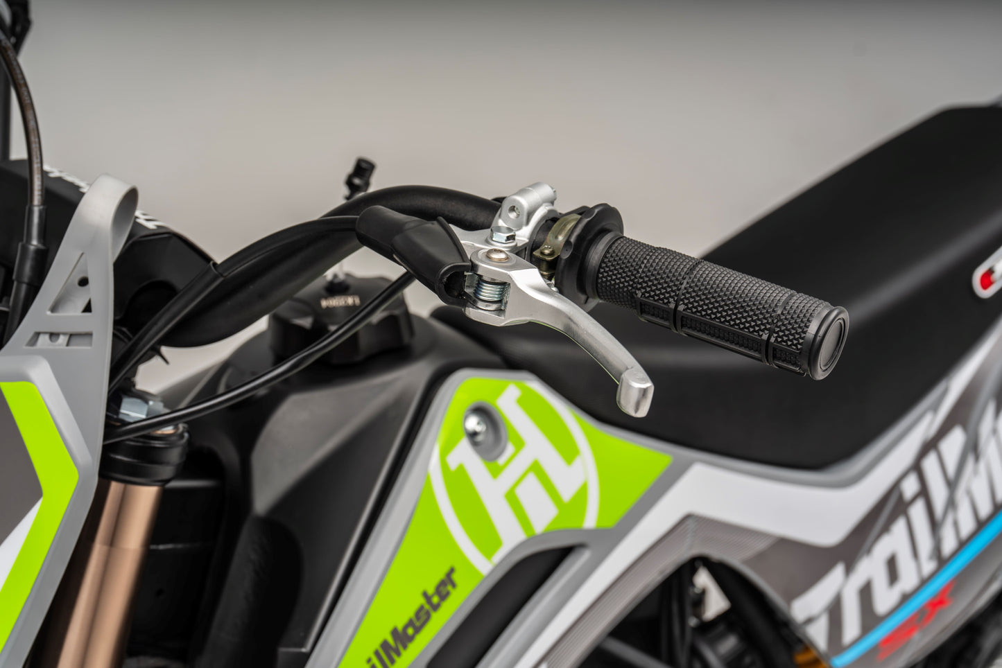 JHL SX150, Dirt Bike, 140Cc, Electric Start, Manual Trans, 32.70 Inch Seat Height, Electric Start, 140Cc, Air Cooled, Inverted Forks, Dual Vented Disc Brakes, 19 Inch Front Tire
