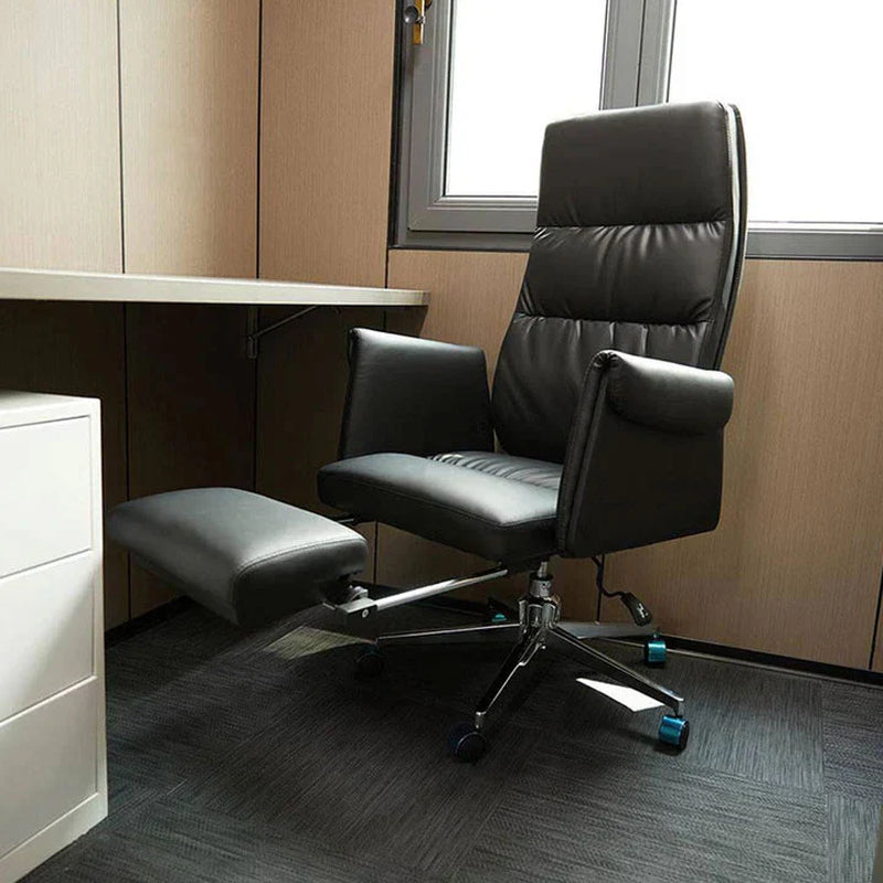 30’ Custom Built Steel Container Office, Working Area & Manager’S Office, 1 Leather Office Chair, 4 Ergonomic Office Chairs, TMG-SCO30