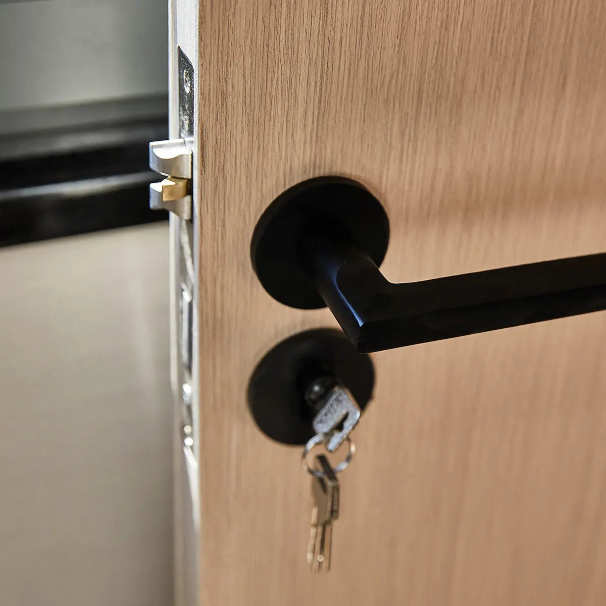 40’ Custom Built Steel Container Office, Insulated, PVC Flooring, Wood Grain Solid Wallboard, Horizontal Pivoting Windows, High-Density Foam Insulation, TMG-SCO40