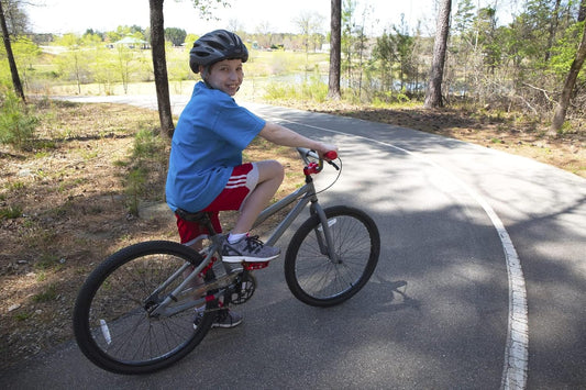 Tony Hawk 18-24 Inch Bike High-Performance & Durable, Perfect for Kids & Teens Learning BMX Tricks, Sturdy, Easy to Assemble, Ideal for Young Riders & Aspiring BMX Enthusiasts